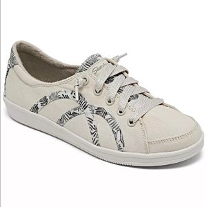 NWT Skechers Air Cooled Memory Foam Women’s Madison Ave Casual Sneakers -Sz 10